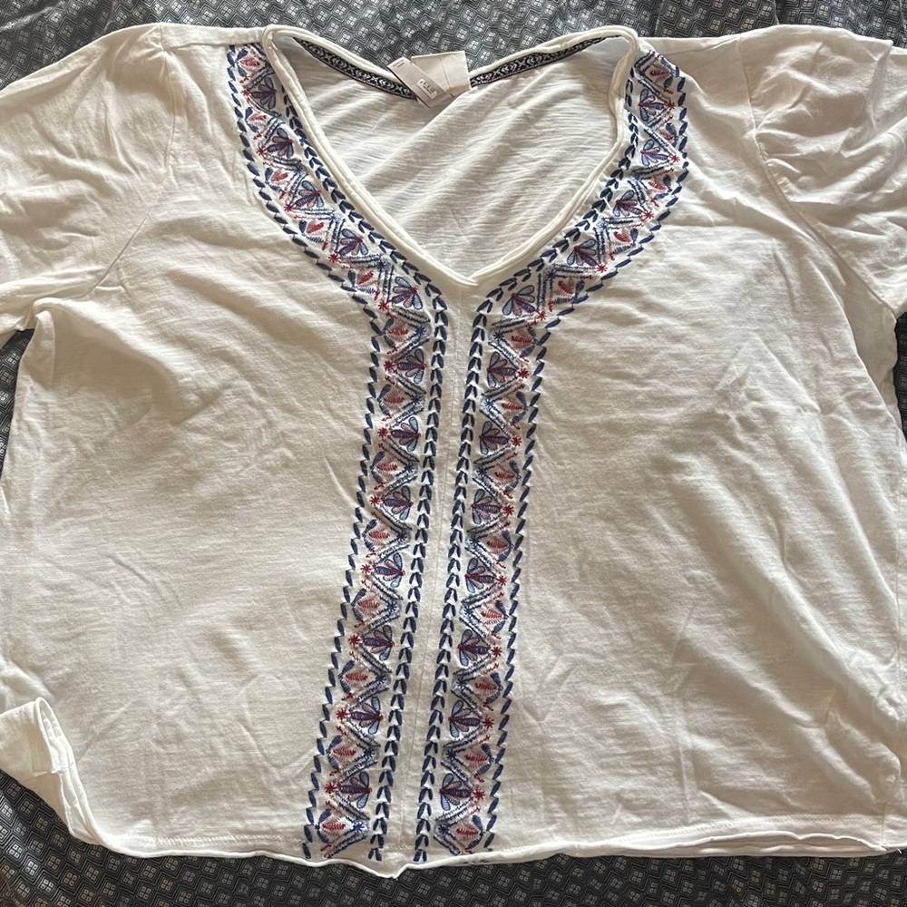 Knox Rose Ivory Top with Navy and Coral Stitching